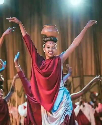 Traditional Rwandan dancer