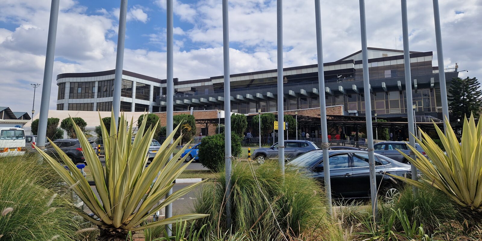 Arrivals frontage and pick-up parking at Kigali International Airport